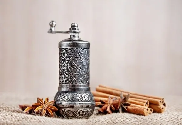 Ручная мельница для специй