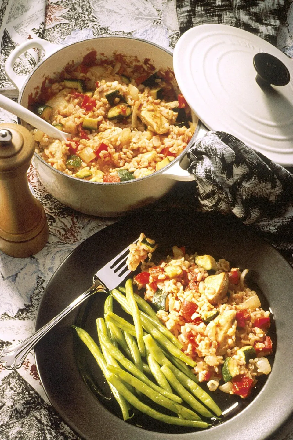 Рис с курицей, кабачком и перцем со стручковой фасолью